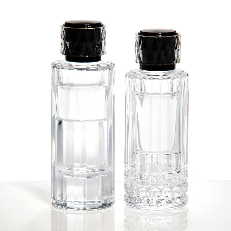 Logo personalizzato Eleganza Decorazione intagliata Bottiglia di vetro vuota 50ml Bottiglia di profumo di lusso