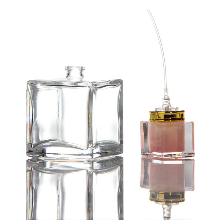 30 ml 50 ml 100 ml Bottiglie di profumo esagonali quadrate Bottine di profumo esagonali quadrate 30 ml 50 ml 100 ml Bottiglie di profumo esagonali quadrati con tappo di cristallo con pompa spruzzatrice su bottiglia di vetro