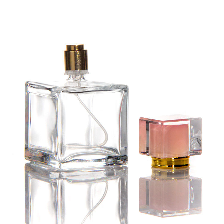 30 ml 50 ml 100 ml Bottiglie di profumo esagonali quadrate Bottine di profumo esagonali quadrate 30 ml 50 ml 100 ml Bottiglie di profumo esagonali quadrati con tappo di cristallo con pompa spruzzatrice su bottiglia di vetro