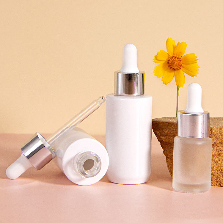 Servizi per la cura della pelle Servizi per l' olio essenziale Toner Contenitore Lozione Imballaggio 5ml Bottiglie di pompa spray in vetro cosmetico