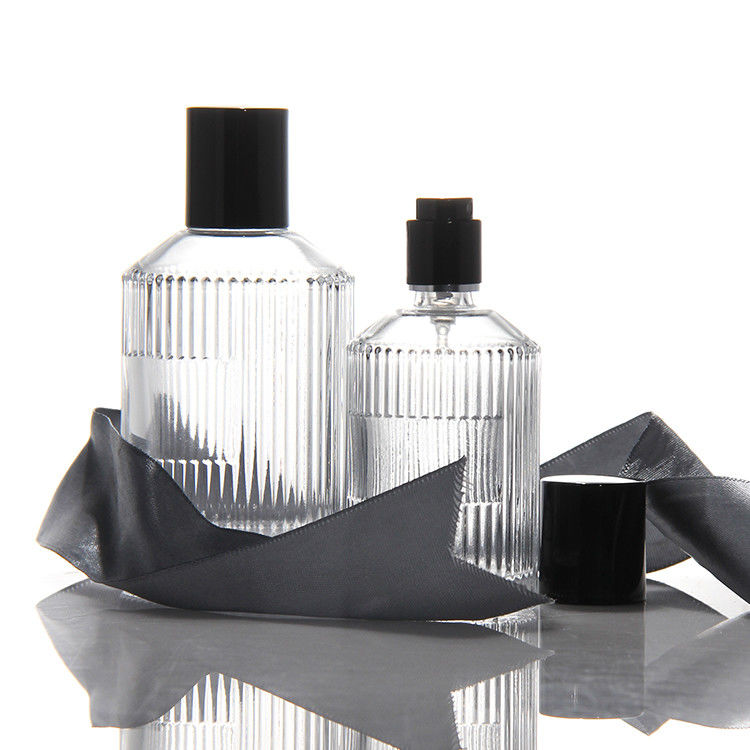 Bottiglia di profumo trasparente cilindrica OEM Bottiglia di profumo in vetro da 50 ml con pompa di spruzzatore per scatole regalo