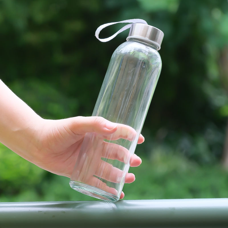 350 ml 500 ml Bottiglia di acqua di vetro a alto borosilicato sportivo rotondo con manica in silicone